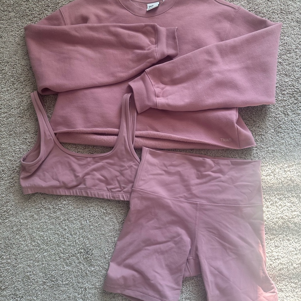 TNA Mauve Sweatfleece Top, sports bra and shorts bundle